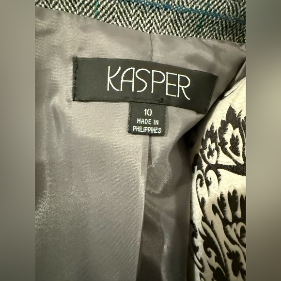 Kasper Gray Plaid Women's Blazer - Picture 8 of 9